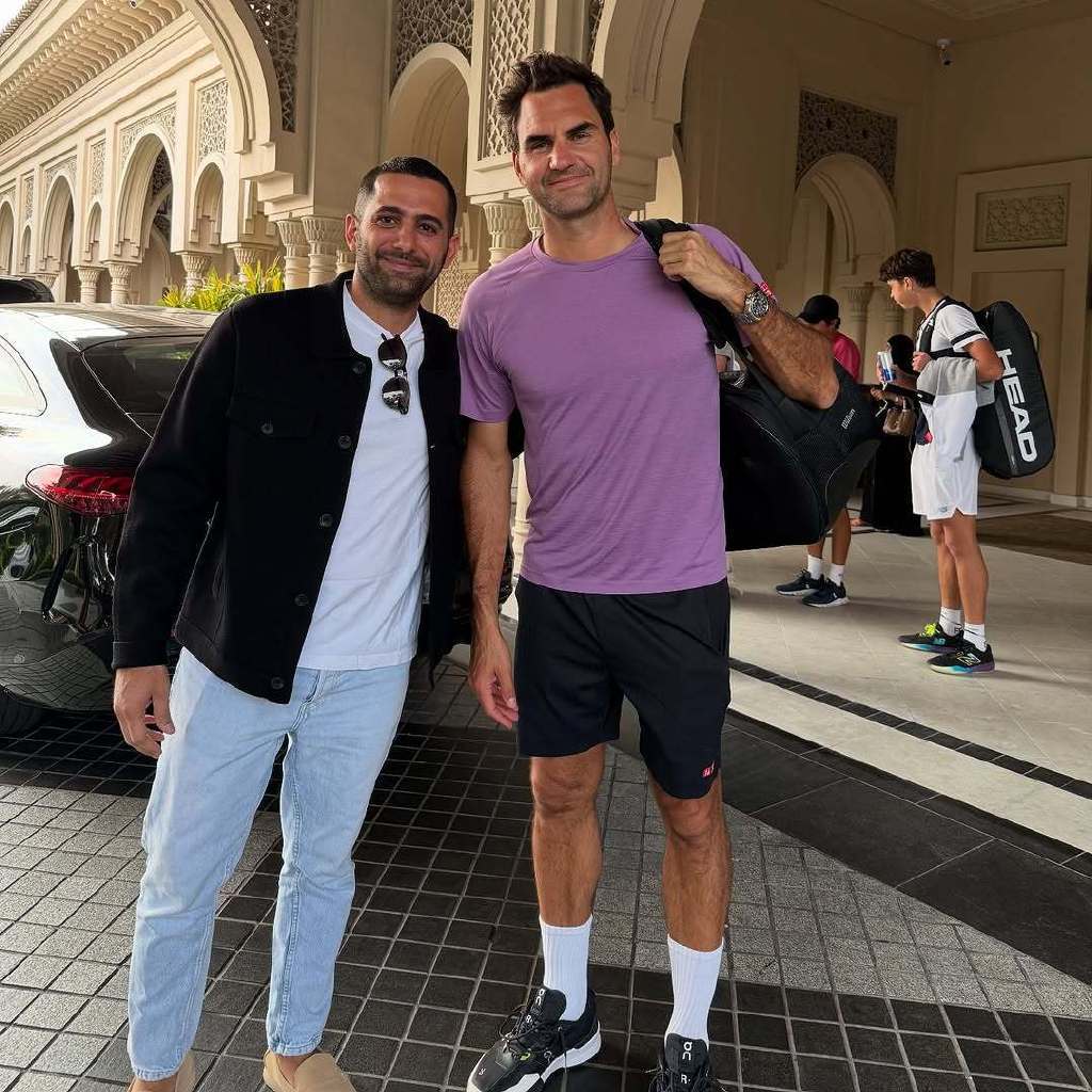 爱游戏-费德勒迎来二十赛季高光表现，C9球迷沸腾！的简单介绍