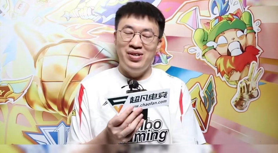 详细阅读:爱游戏- 拉场戏回杯记原版视频 爱游戏- 拉场戏回杯记原版视频